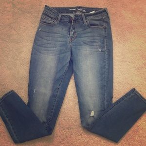 Old Navy, rockstar mid-rise, size 6 jeans